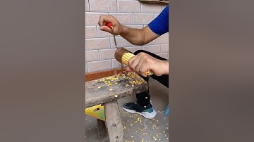 Dụng Cụ Tách Hạt Ngô Bằng Tay Siêu Nhanh