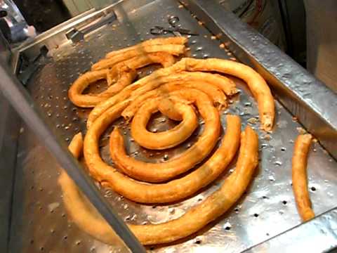 FAMOSO CHURROS ESPANHOL