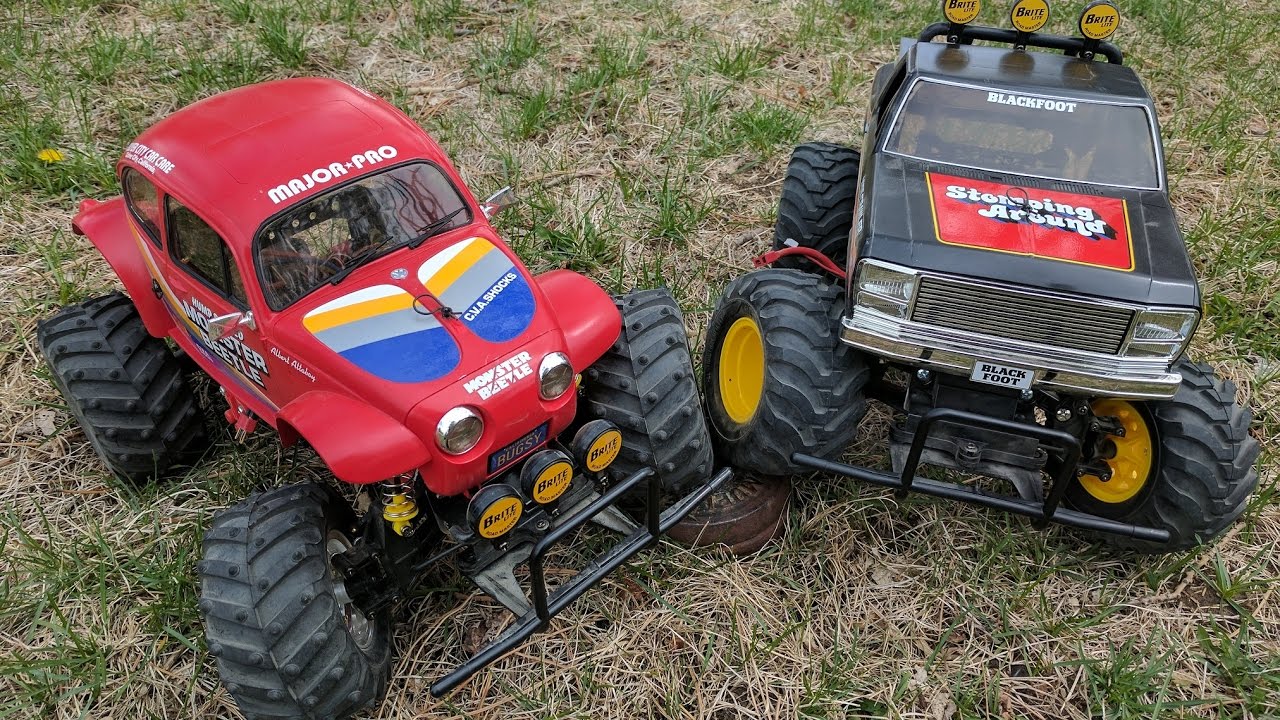 Tamiya Monster Beetle & Blackfoot Slow Motion Jumps 480FPS