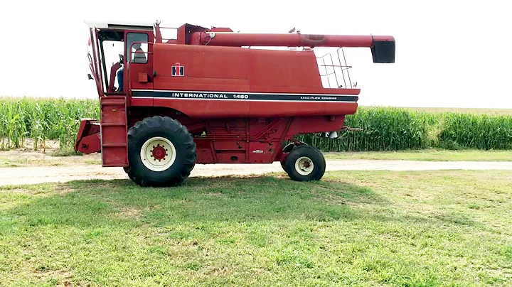 BigIron.com  1979 International 1460 Axial Flow Combine  10-11-17 auction