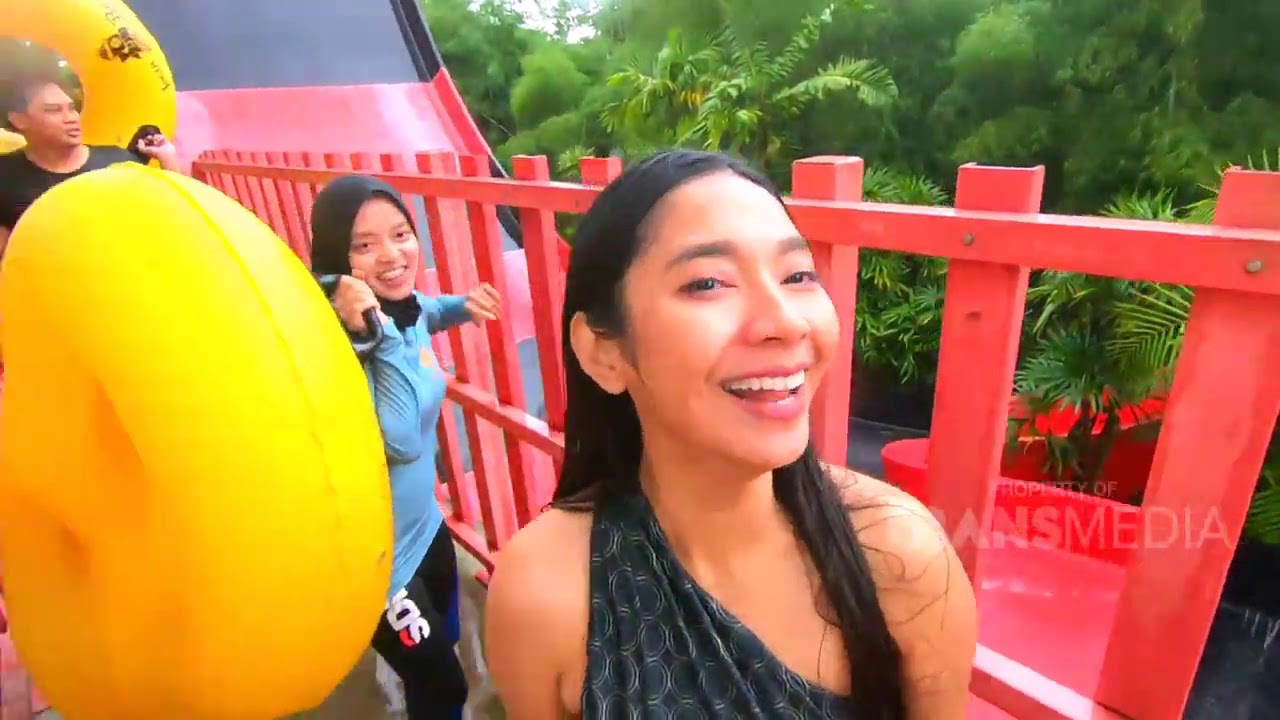 ASIKNYA! OHIM DAN DINDA KIRANA MANDI BARENG DI JOGJABAY! - CELEBRITY ON VACATION (6.2.21) P1