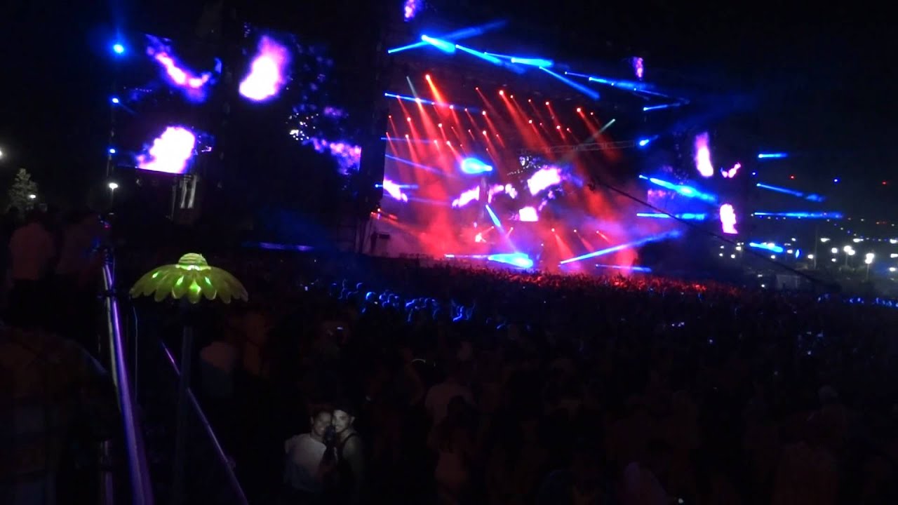 Armin Van Buuren EDC NYC 2012 Metlife Stadium (Brute and Concrete