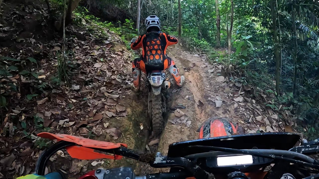 Buragas Serendah Trail - C7 full ride through - YouTube