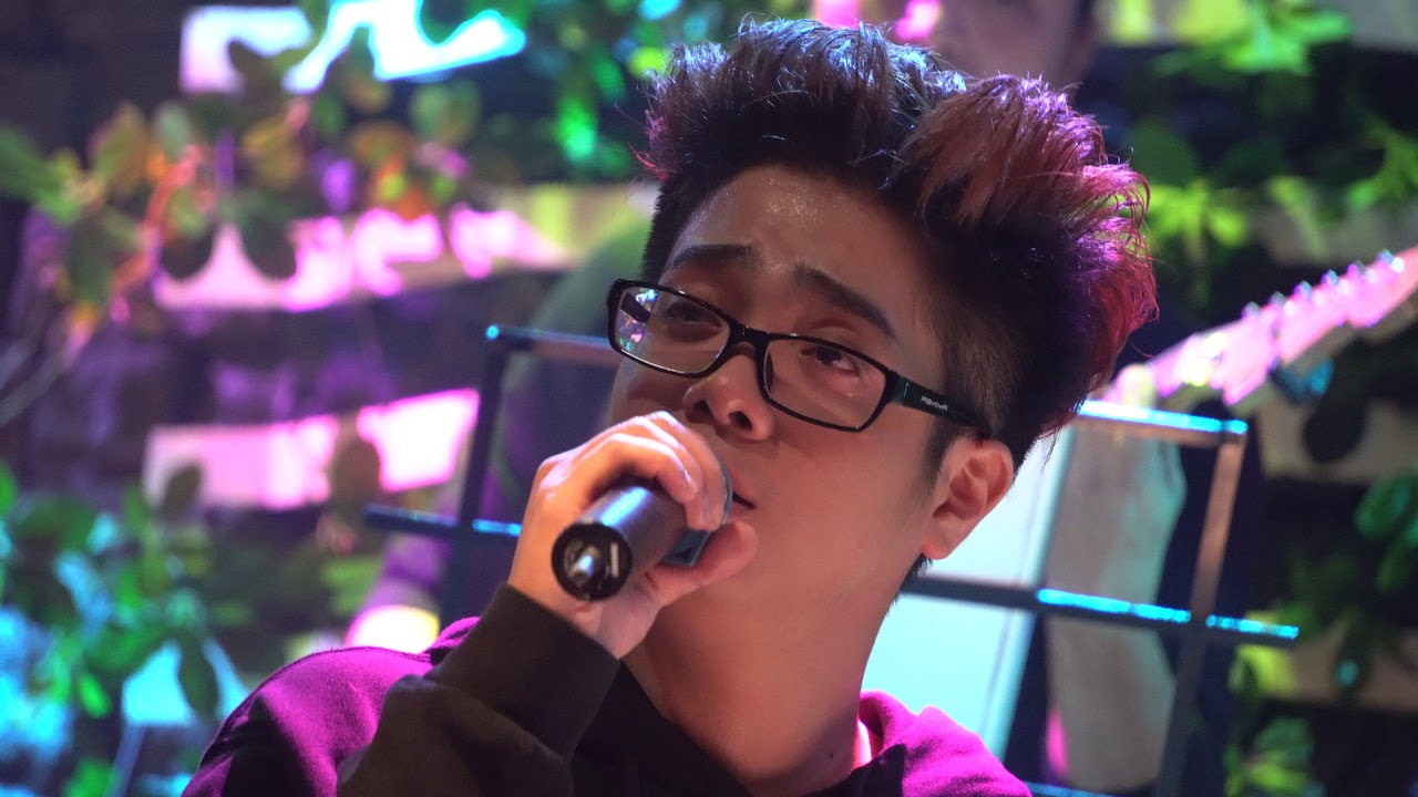 [4k Fancam] 171202 Bùi Anh Tuấn - Chưa Bao Giờ @ Trixie Cafe&Lounge