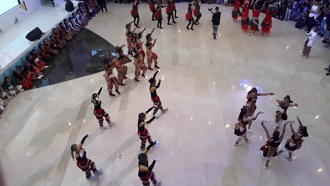 INDONESIA MENARI 2019 DI SOLO BABAK FINAL SESI 2 Juara 1 (merah depan sebelah kiri)