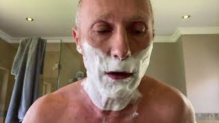 Artisan Spotlight - Trevor Woolfson aka WoolfBlades 6/8 Damascus Straight Razor (vid 96)