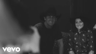 Keely Johnson - Turn This To Gold (Official Music Video) ft. Lee Kernaghan