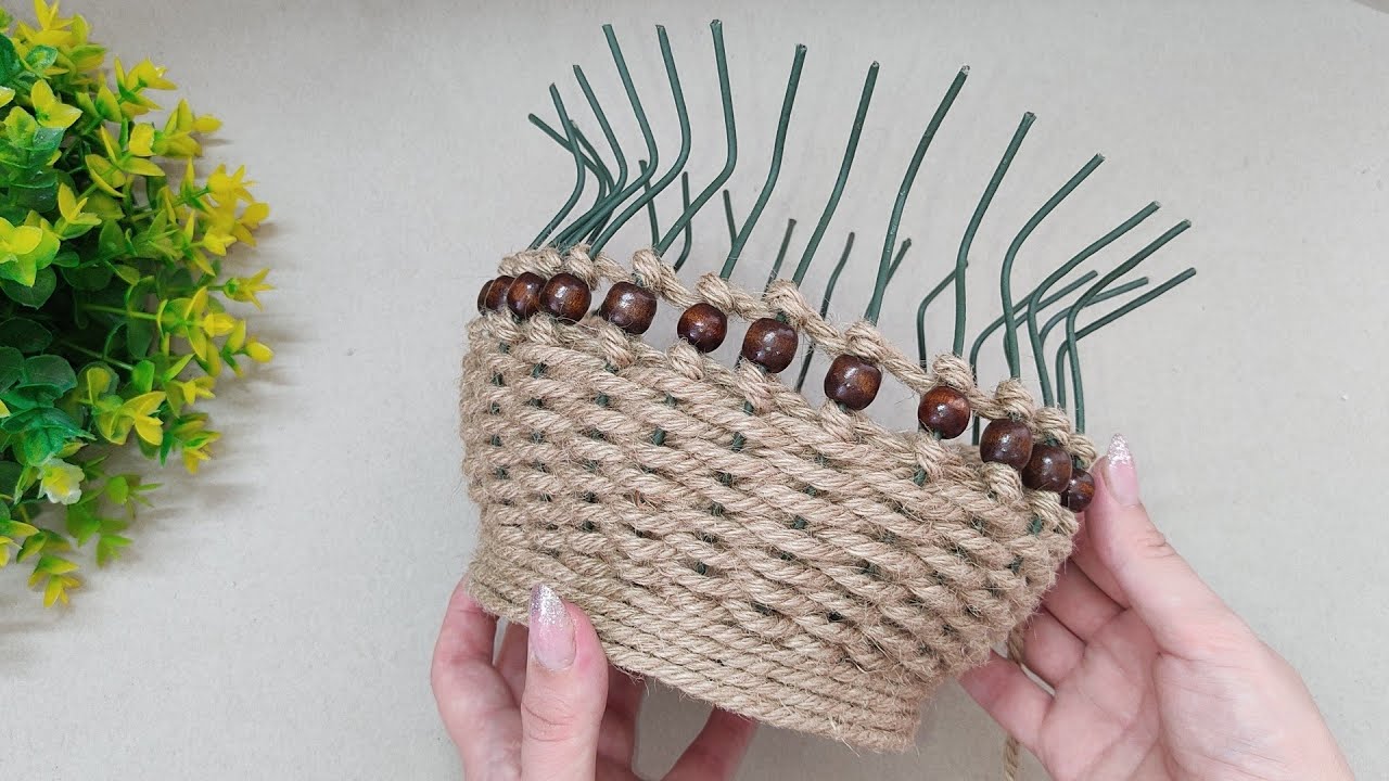 Beautiful vase From Hemp Rope And Wires || flower vase DIY