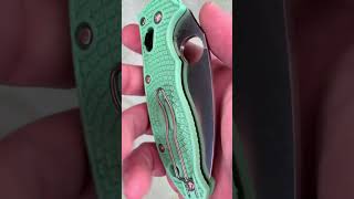 Spyderco Manix 2 Lightweight BladeHQ Exclusive CPM-M4 and mint green #spyderco #edc #knife