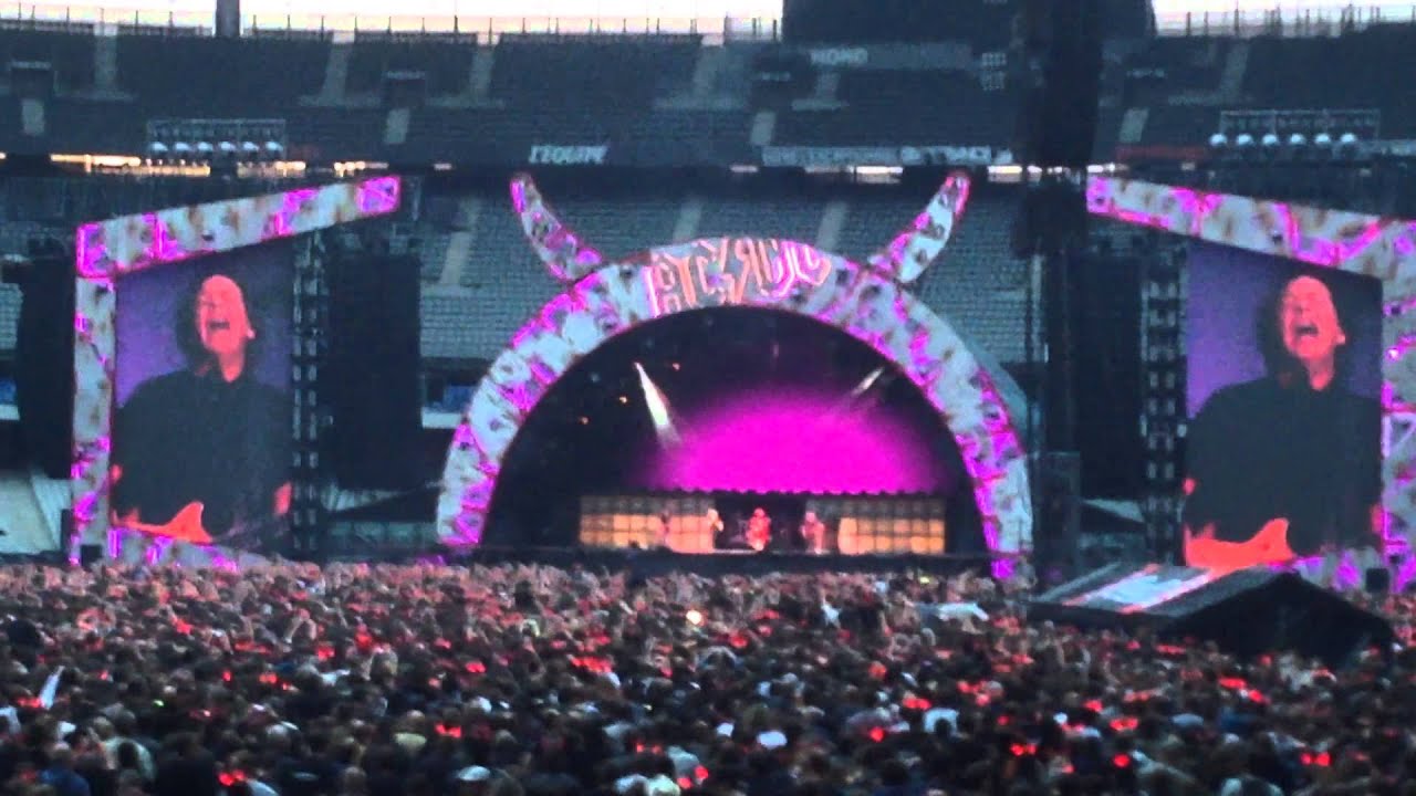 AC/DC- Play ball (Stade de France 2015) - YouTube