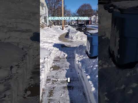#neighborhooddrama #snowshovel #neighborshelpingneighbors