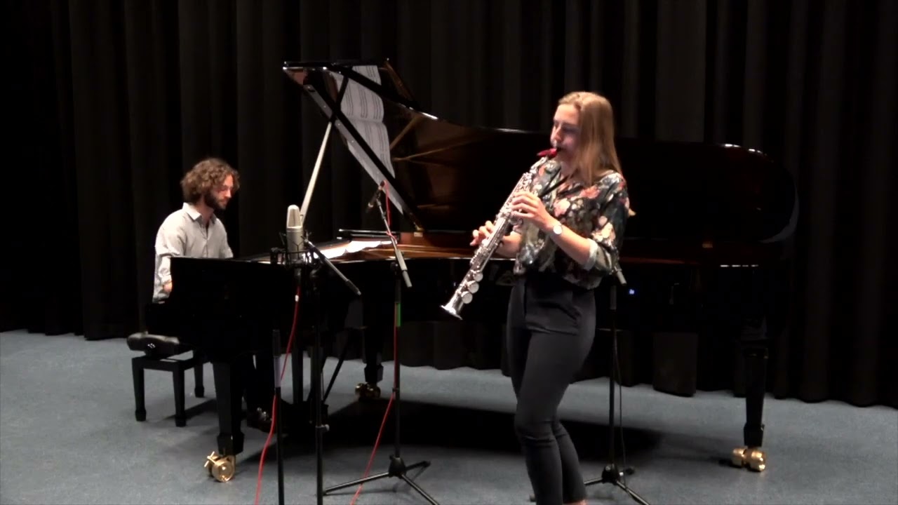 Façades - Dauphine Van der Velpen & Lukas Hebels