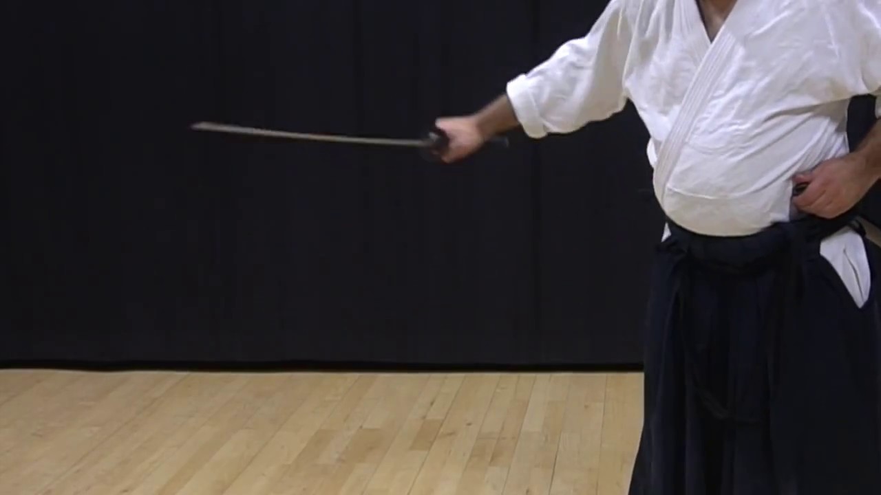 Nuki tsuke - basic draw and strike - YouTube