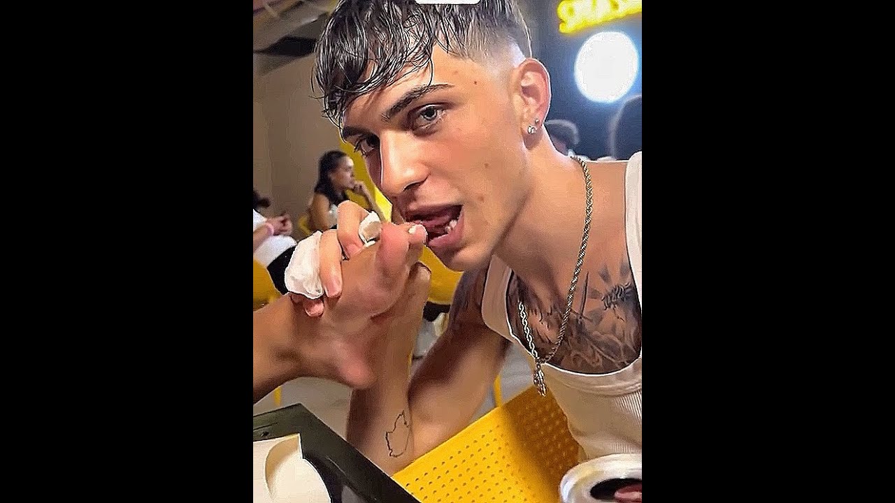 «ОН ЦЕЛУЕТ ЕЕ НОГИ!» «ЕЕ СТОПЫ И ШАМПАНСКОЕ» «БОСИКОМ В ОФИСЕ» И МНОГОЕ ДРУГОЕ!