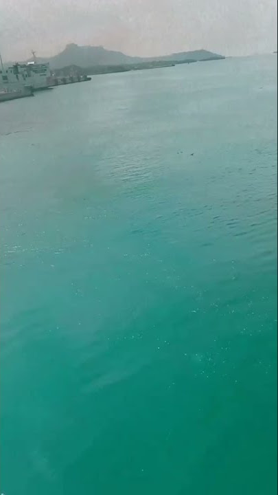 Story' WA Naik kapal Laut