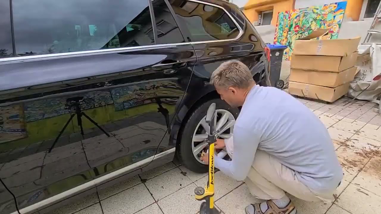 Autoreifen mit Fahrrad-Luftpumpe aufpumpen. 1 leerer Reifen 500 Hbe 0.5  auf 2,7 Bar