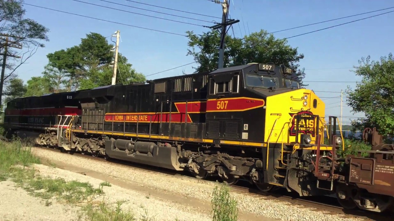 Iais513 IAIS 513 (Rock Island heritage ES44AC) leads the Iowa Interstate CBBI ...