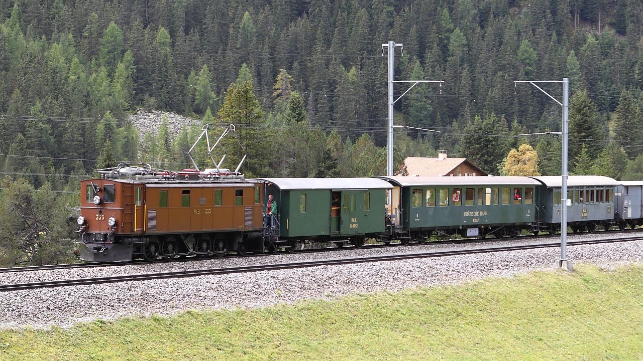 RhB Rundfahrt mit Krokodil und Fotozug mit Ge 4/6 am 12.9.2014