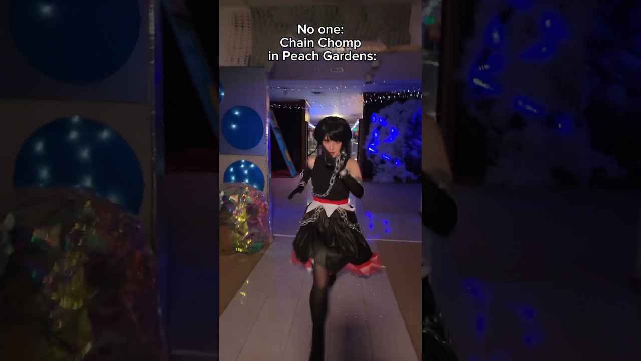 Chain chomp be like ⛓️❤️🏃‍♀️💨 w/ ​⁠@Dajackies ​⁠@halcybella at Dreamscapes ✨
