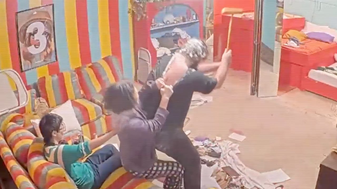 Фрэнк терроризирует Тришу и уничтожает её рисунки! ТРИШ ДАЁТ ОТВЕТ! | Fishtank, сезон 2 | День 28