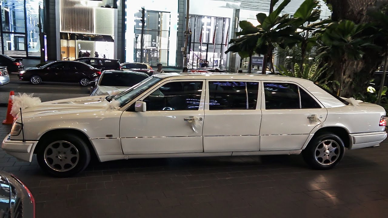 GTA Style!!! Rich Kid of Malaysia drives a Long Classic Mercedes Limousine!!!