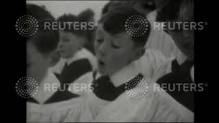 1941 UK: Scenes of Oxford on May Day 1941.