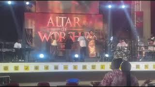 Davelyn  Boatemaa lifted a touching songs at altar of Worship