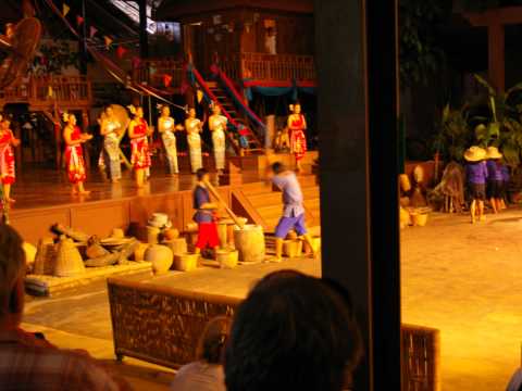Thailand Rose Garden en Felix River Kwai Resort.wmv