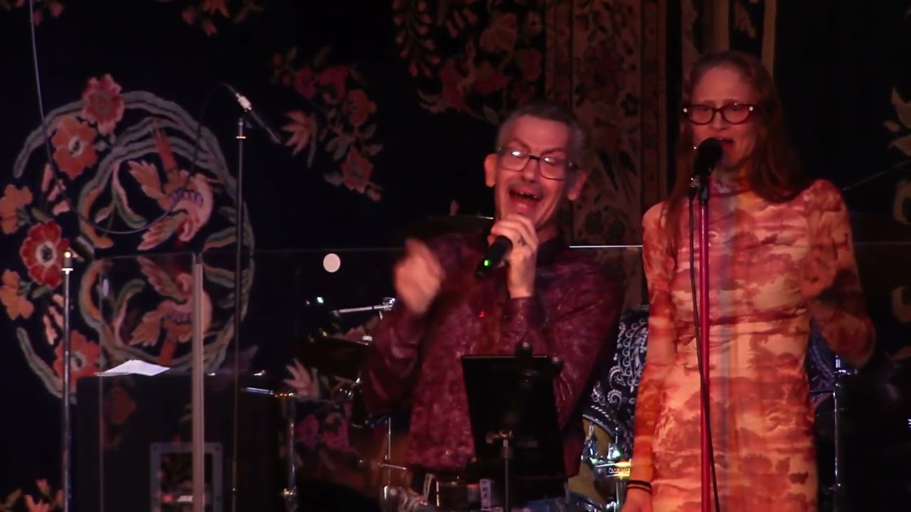 Walking The Dog - The Left Handed Rollers