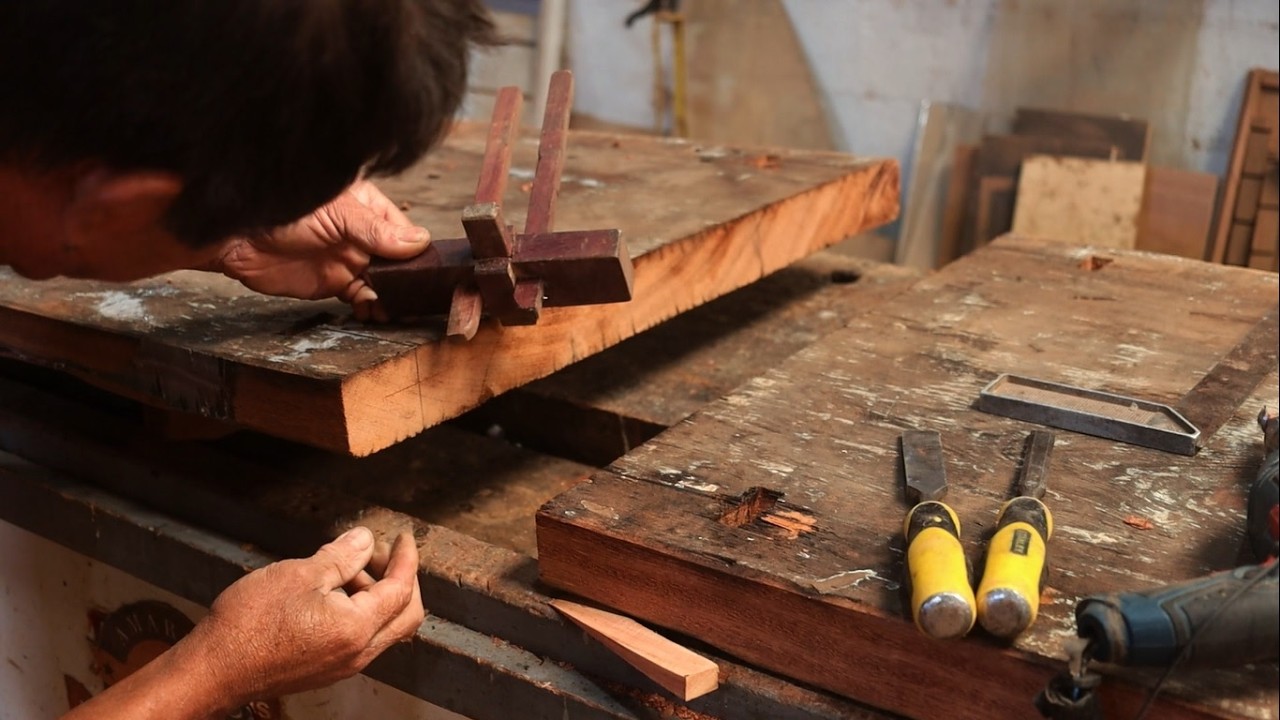 A PRANCHA ERA MUITO GRANDE PRA ENTRAR NO AP E TIVE QUE CORTAR AO MEIO