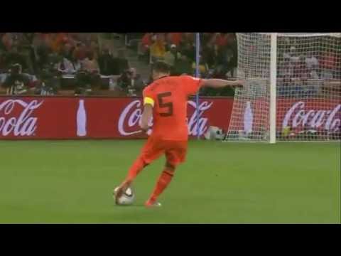 Giovanni Van Bronckhorst long shot goal vs Uruguay