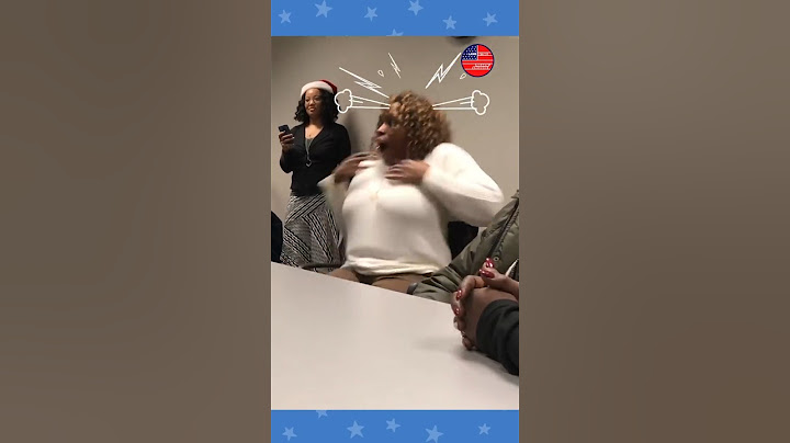 Navy son sneaks into meeting to surprise mom at Christmas 🎄🇺🇸 #shorts