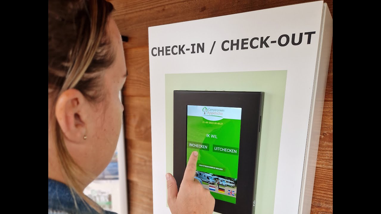 24CAMP check-in/check-out systeem (met stroommeting) - YouTube