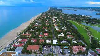 Entre Terre Et Mer - La Ville Au Bord De L’océan