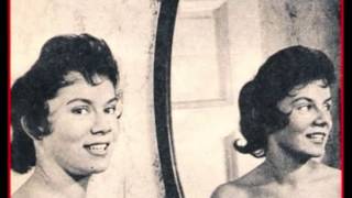 Towa Carson  -  Blås Ut Solen