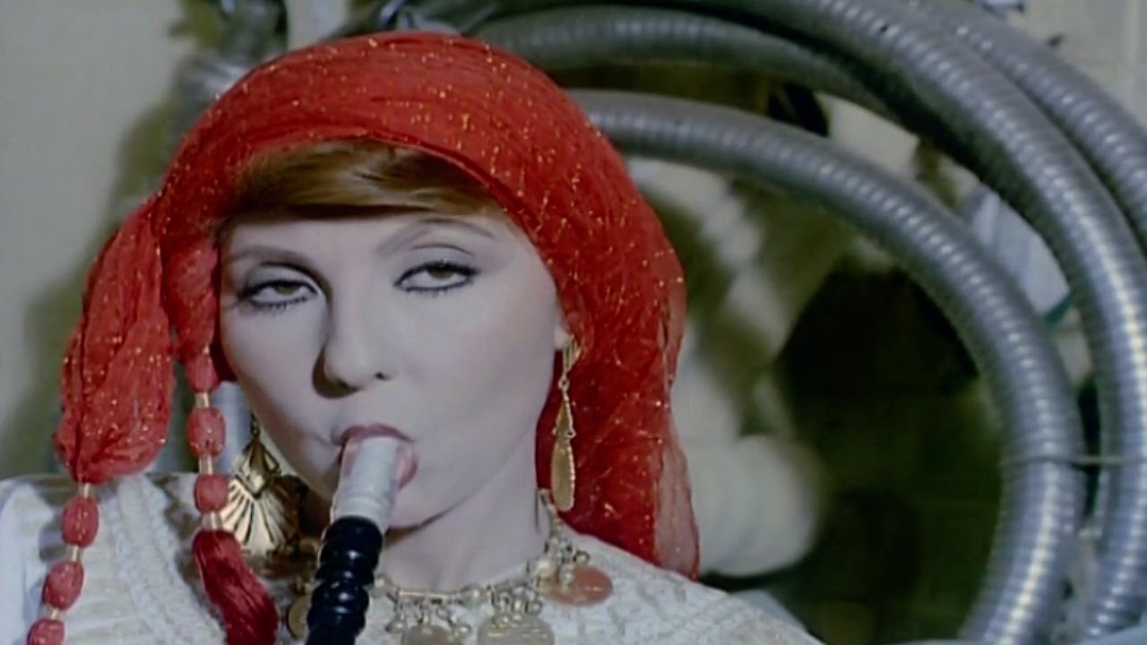 من اجمل افلام ناديه الجندى  وفيلم  وكاله البلح