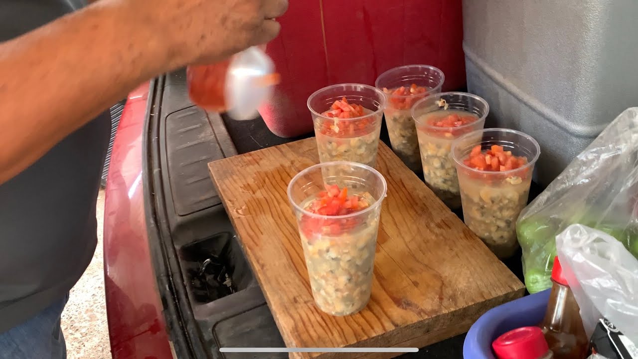 Así conocimos a mariskero en la venta de sus mariscos hoy empezó la venta de choros(almejitas)