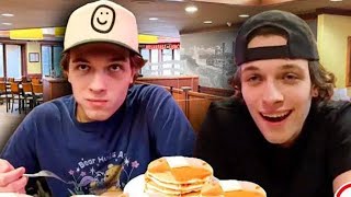 24HRS or 24 pancakes Denny’s challenge | SPT Orlando