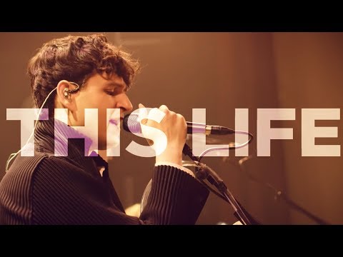 vampire-weekend---this-life-live-|-soundcheck-sessions-|-radio-x