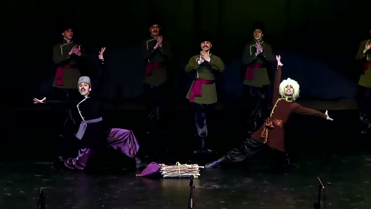 رقص شله‌قوی توسط آنسامبل آذربایجان | Sheleghvi dance by Azerbaijani Onsomble