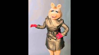 Miss Piggy Reveals Her Top 5 Greatest Loves -- and Kermit Isn't Even on the List!