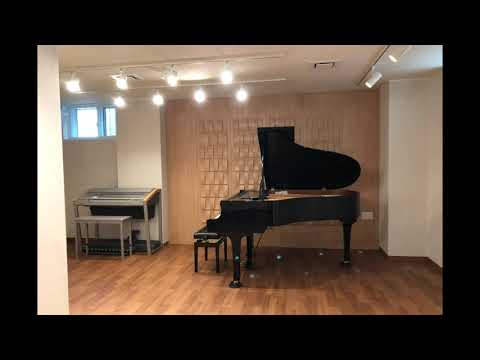 未来へのプレゼント　ピアノ演奏