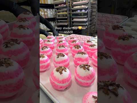Making and packing shower steamers, bath bombs, and soaps 🫧✨#fyssin #asmr