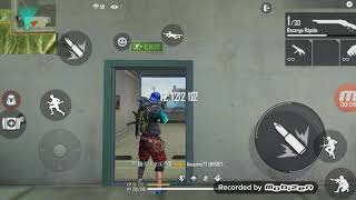 Me enfrento contra cuatro jugadores que se encontraban haciendo team