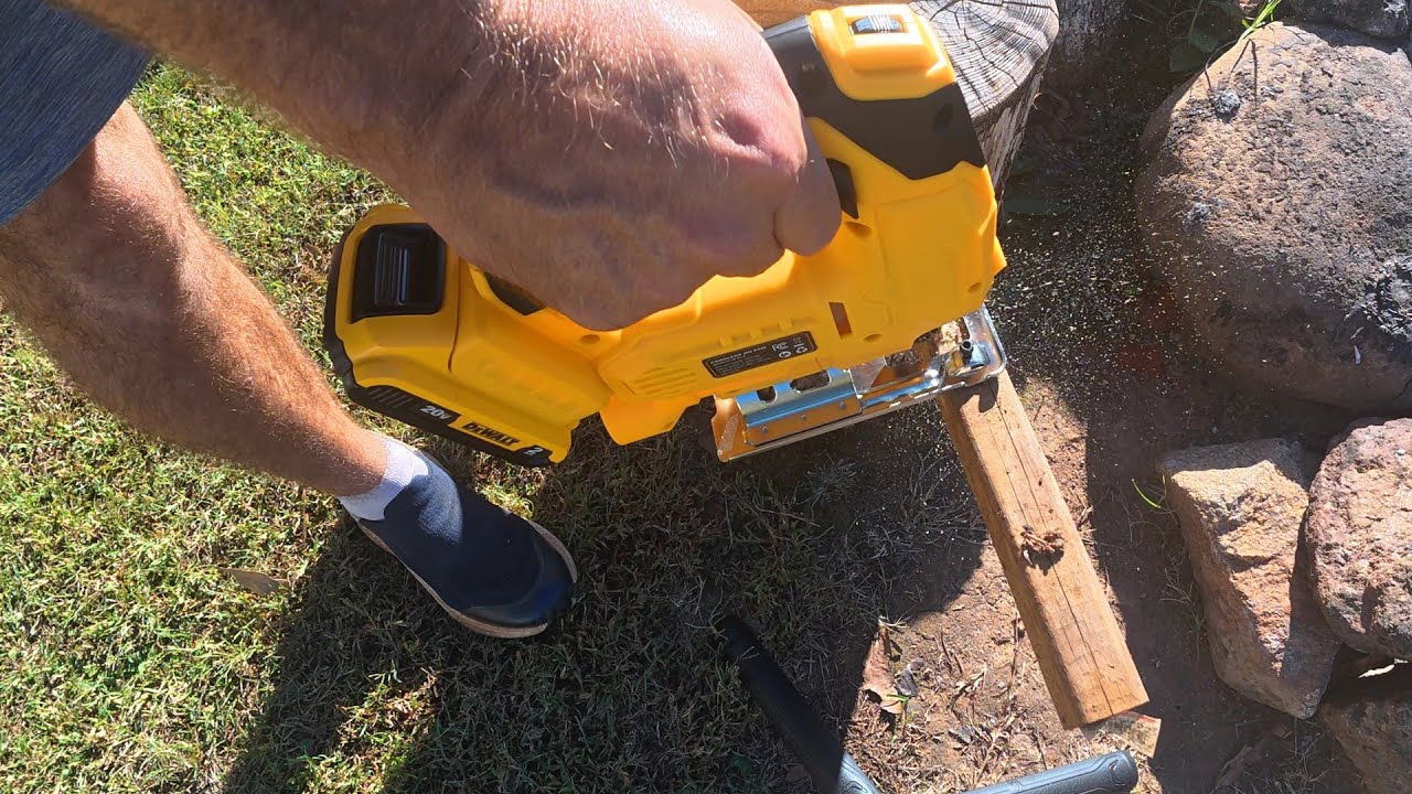 Беспроводной электролобзик Ecarke 20 В, совместимый с Dewalt — Тестирование/Обзор