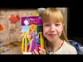 Вика показывает свои любимые КНИГИ / Настя и Вика