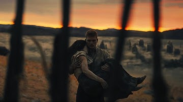 Rand carries Moiraine out of Rhuidean - The Wheel of Time - Season 3, episode 4