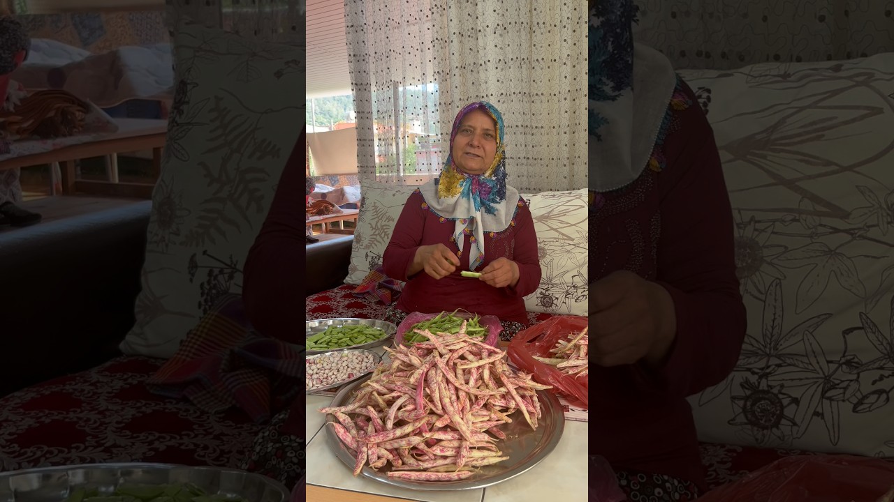 Taze fasülye ile barbunya çekirdeğini karışık yemeğini yapıyorum #keşfet #yemektarifleri #köy
