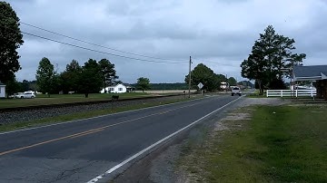 NS E49 ES40DC/C44-9W K5HLL Horn & rolling