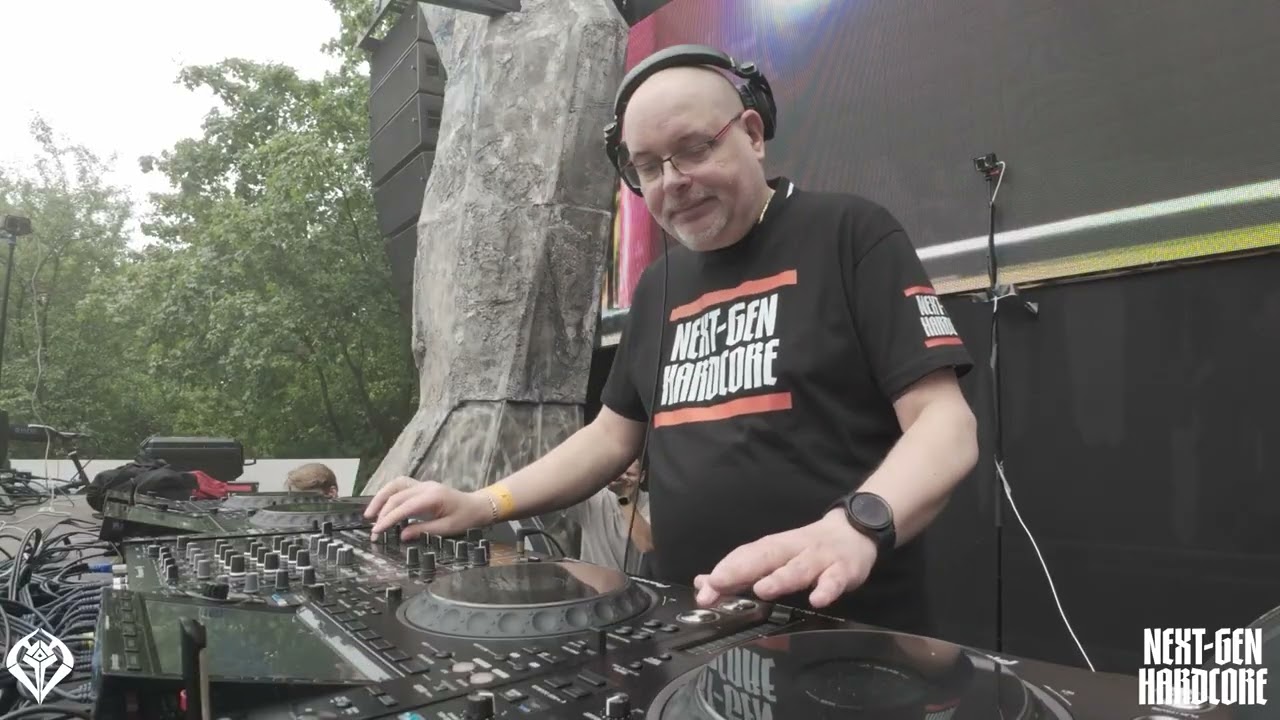 Waxweazle at Harmony of Hardcore 2025 (Next-Gen Hardcore)